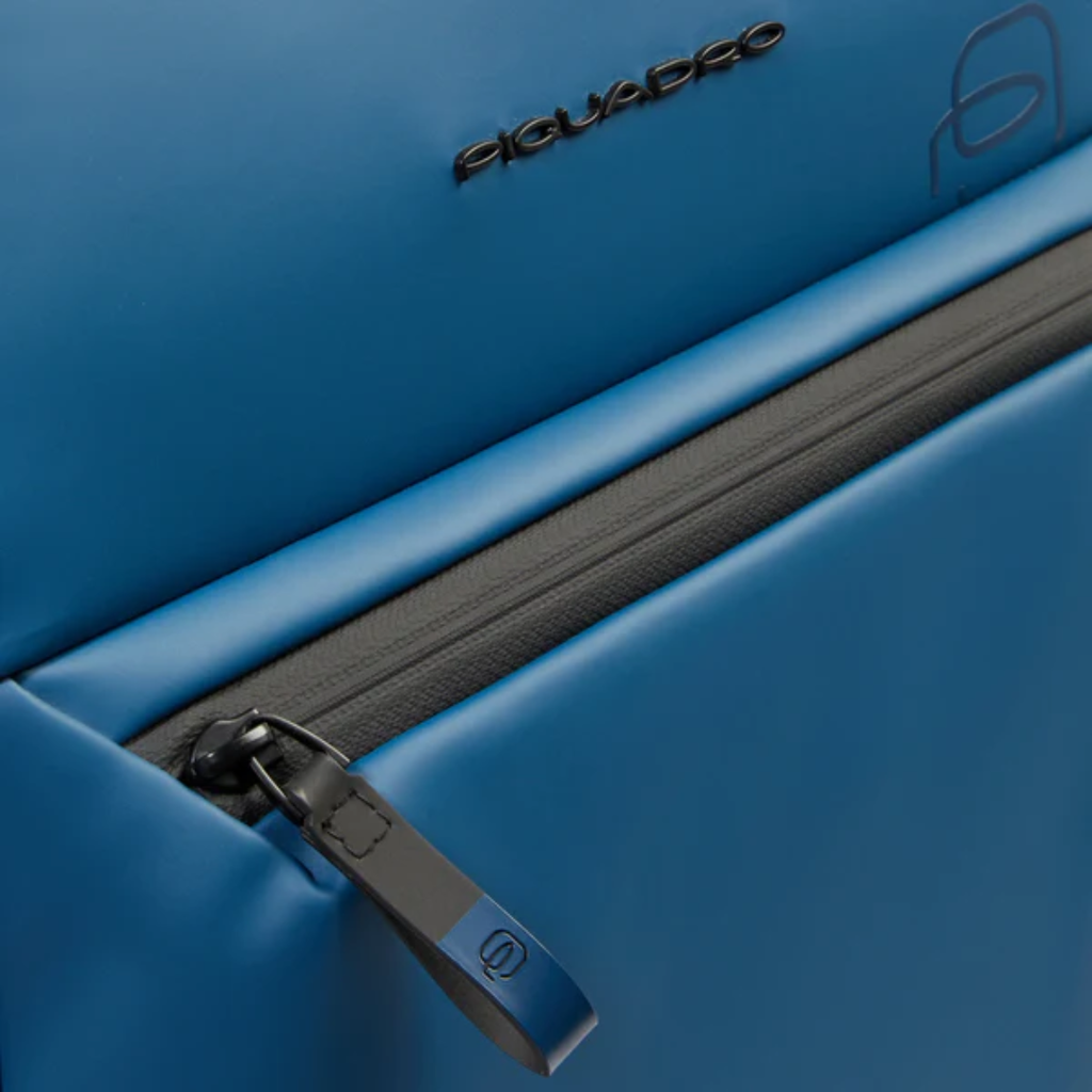 Piquadro - Corner 2.0 -Zaino per Computer e iPad Con Cinghia